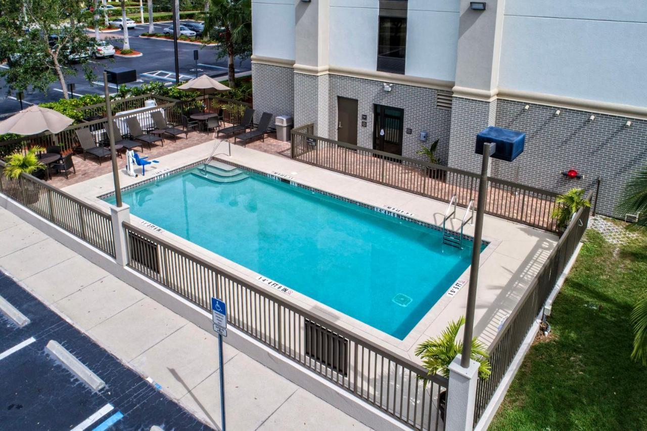 Hampton Inn & Suites Fort Myers Estero Buitenkant foto